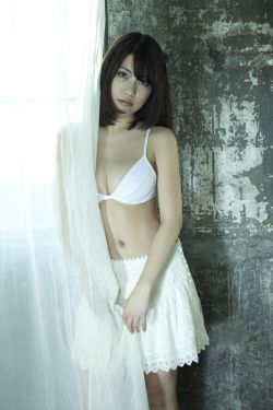 两男吃奶玩乳30分钟视频